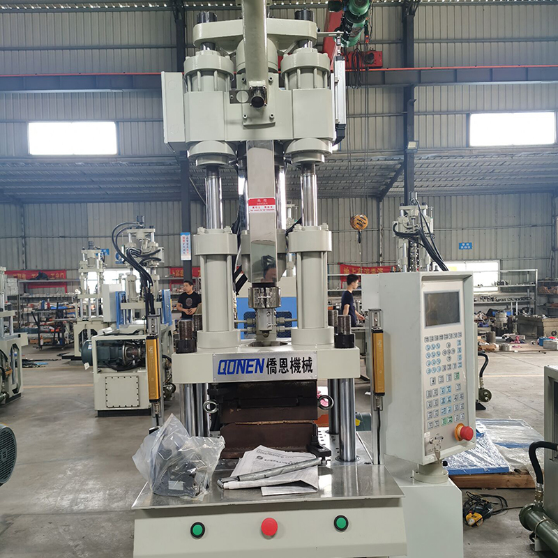 HLC拉桿式直線位移傳感器用于立式注塑機(jī)測(cè)控系統(tǒng)